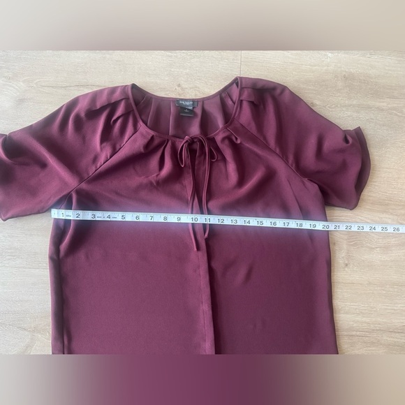 Ann Taylor Burgundy Short Sleeve Blouse SZ S - Picture 1 of 5